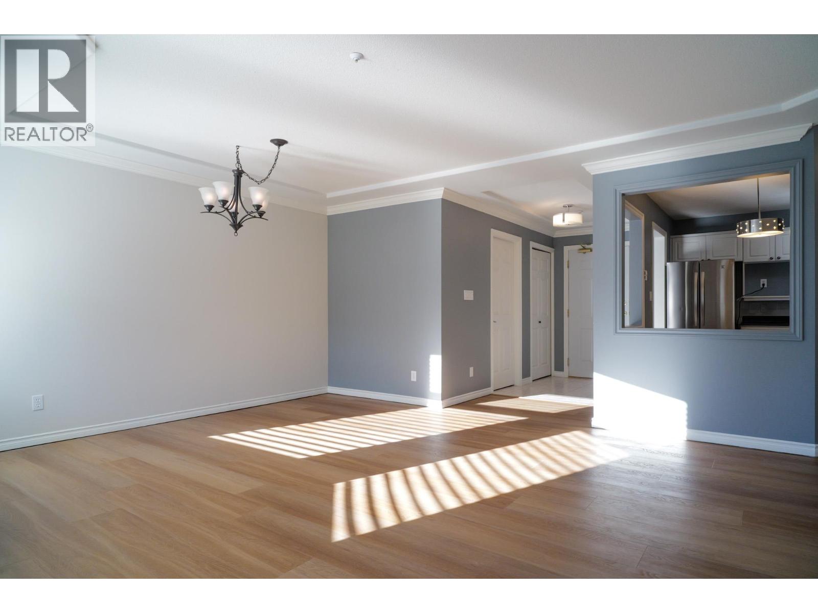 213 3300 Centennial Drive, Vernon