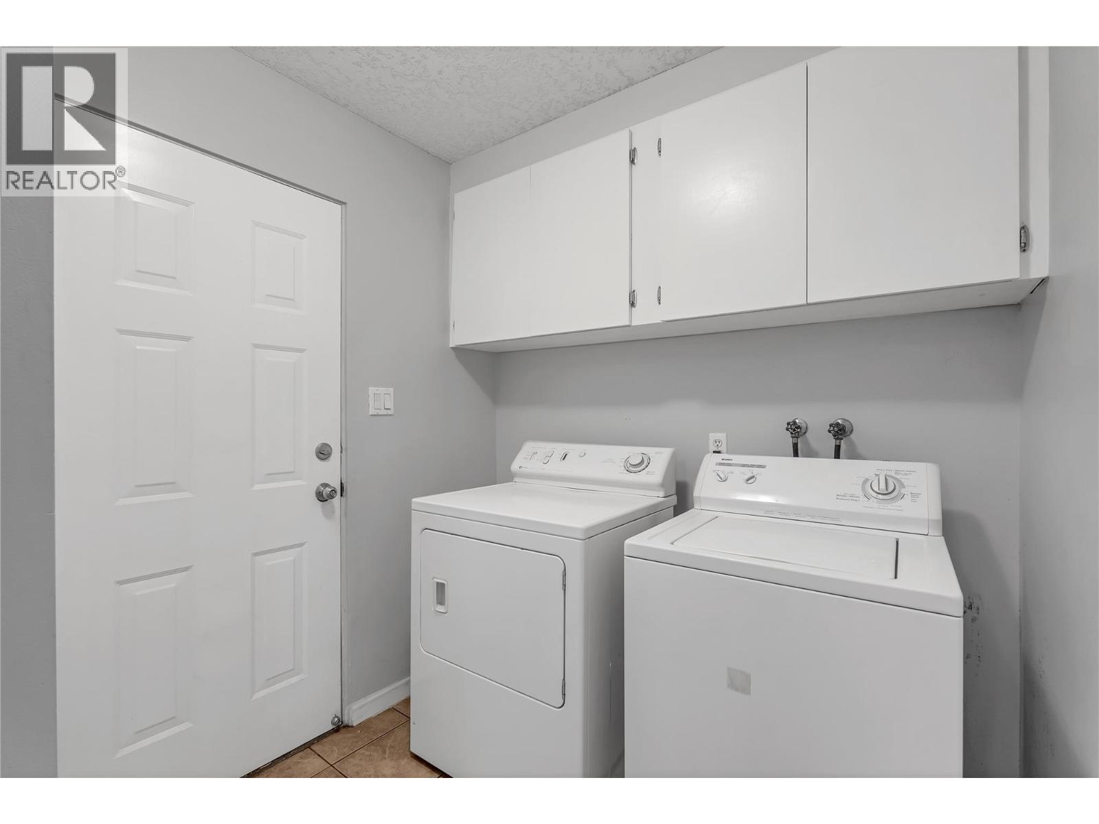 654 Wade Avenue W Unit# 101 & 201, Penticton