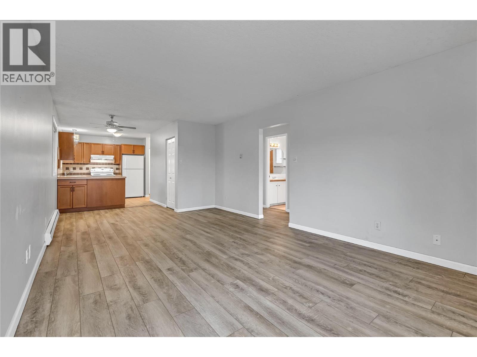 654 Wade Avenue W Unit# 101 & 201, Penticton