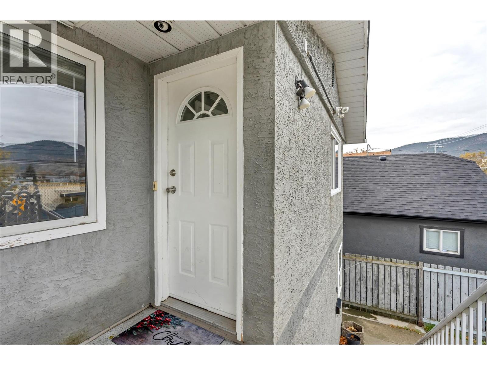 654 Wade Avenue W Unit# 101 & 201, Penticton