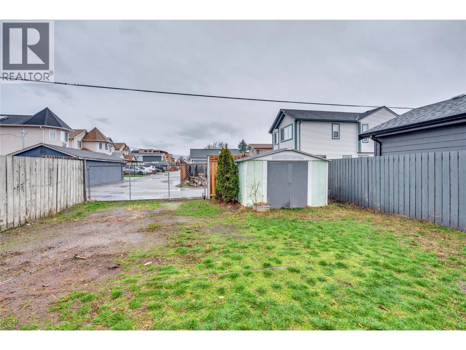 654 Wade Avenue W Unit# 101 & 201, Penticton