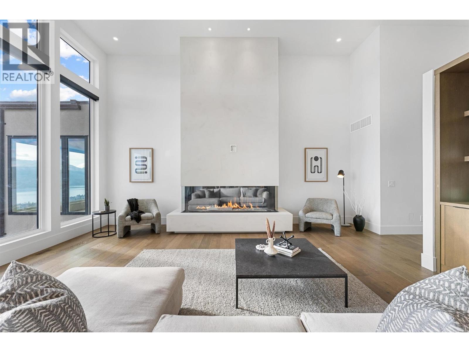  1363 Vineyard Drive, West Kelowna