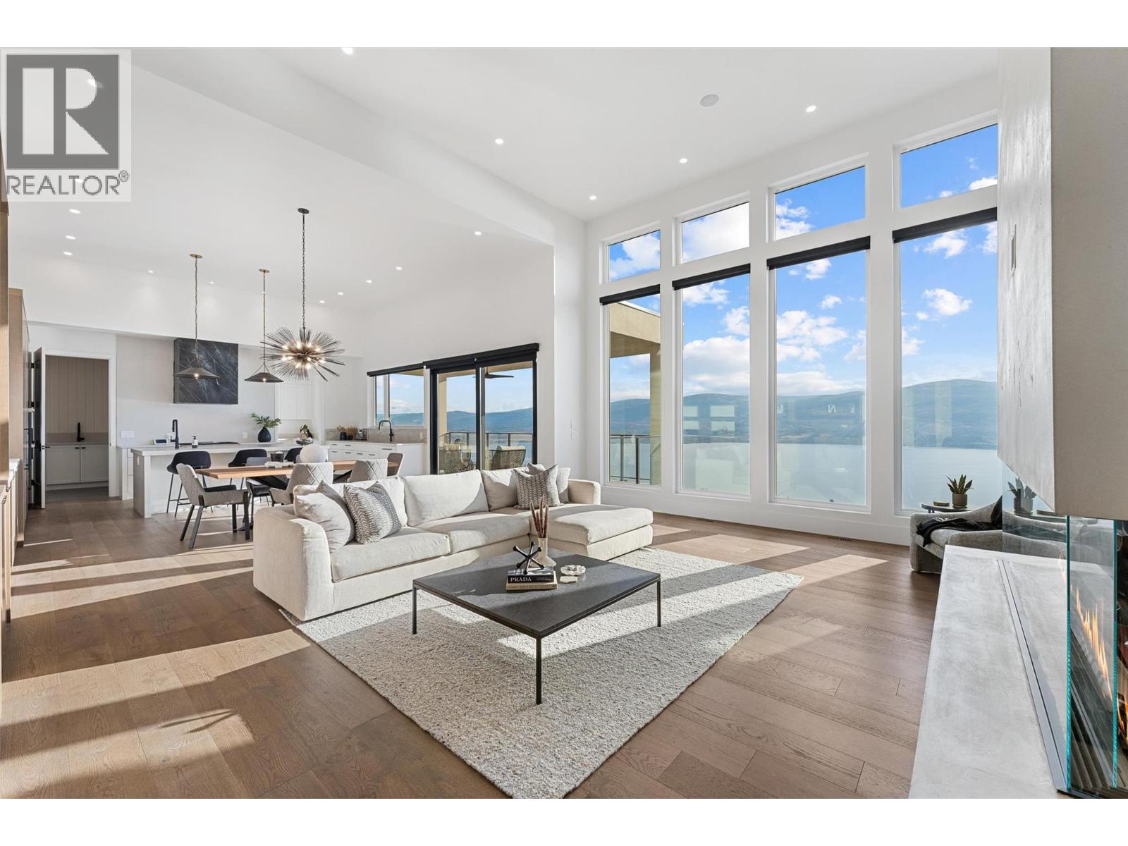  1363 Vineyard Drive, West Kelowna