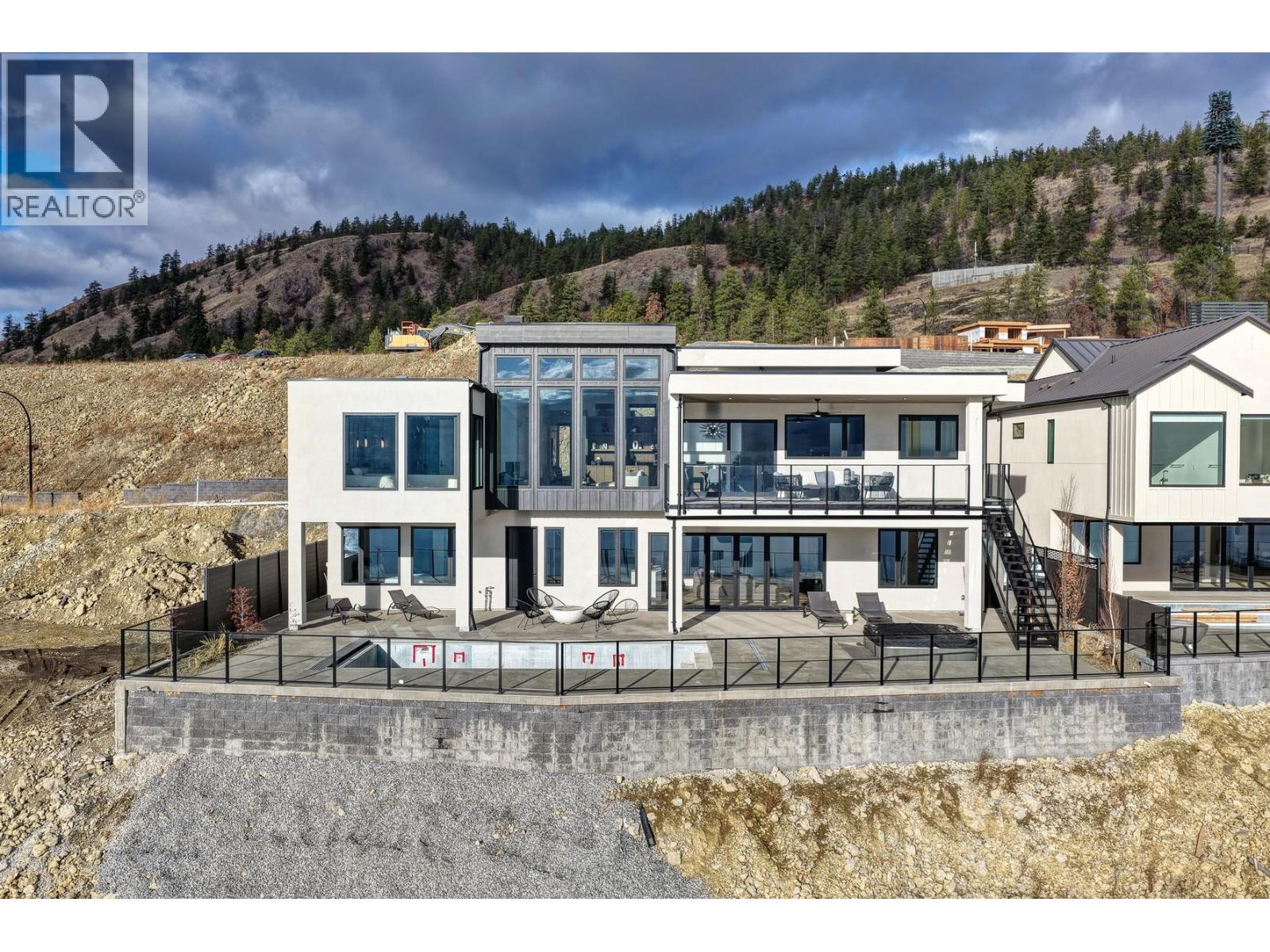  1363 Vineyard Drive, West Kelowna