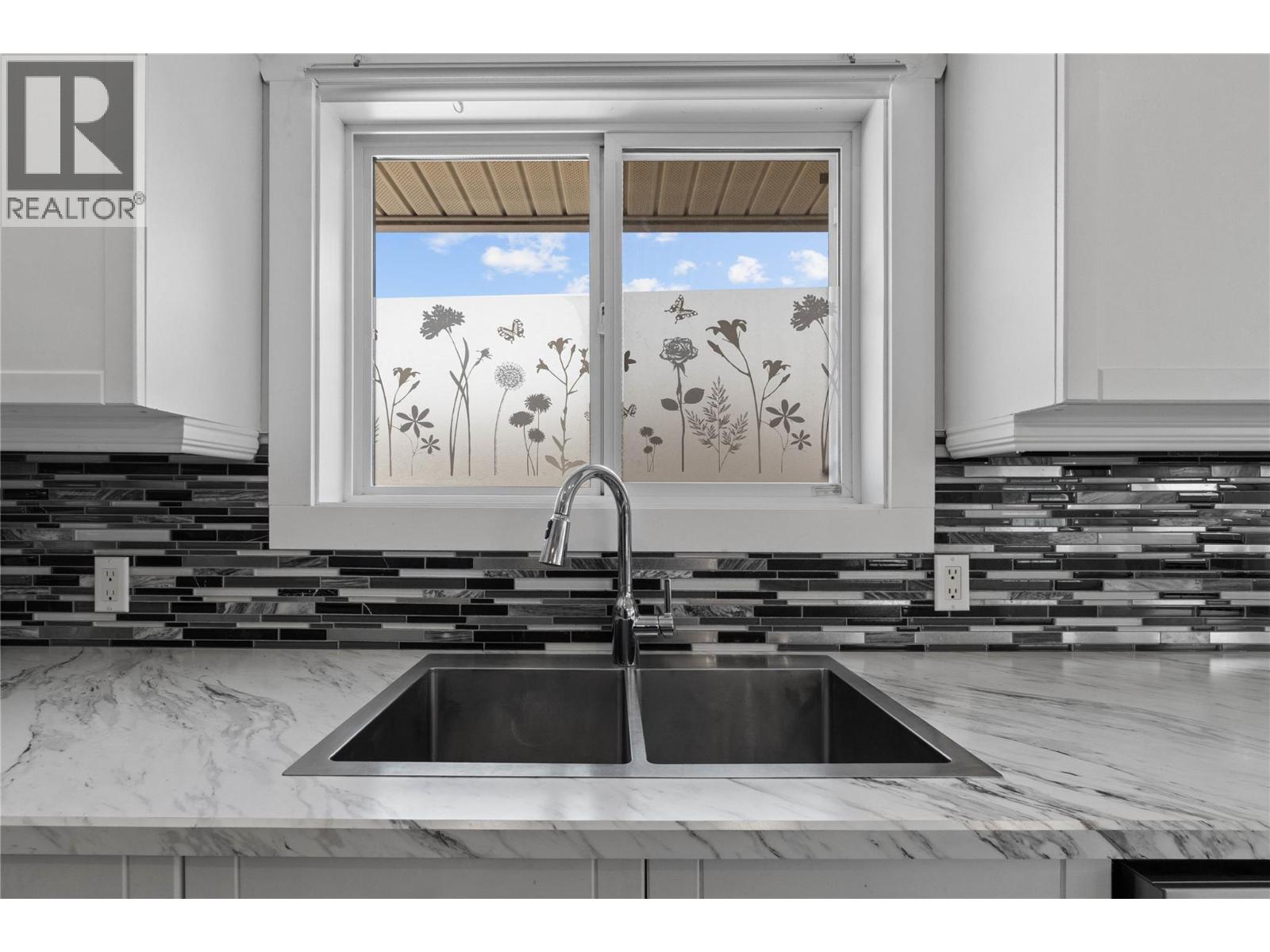 801 20 Street NE Unit# 27, Salmon Arm