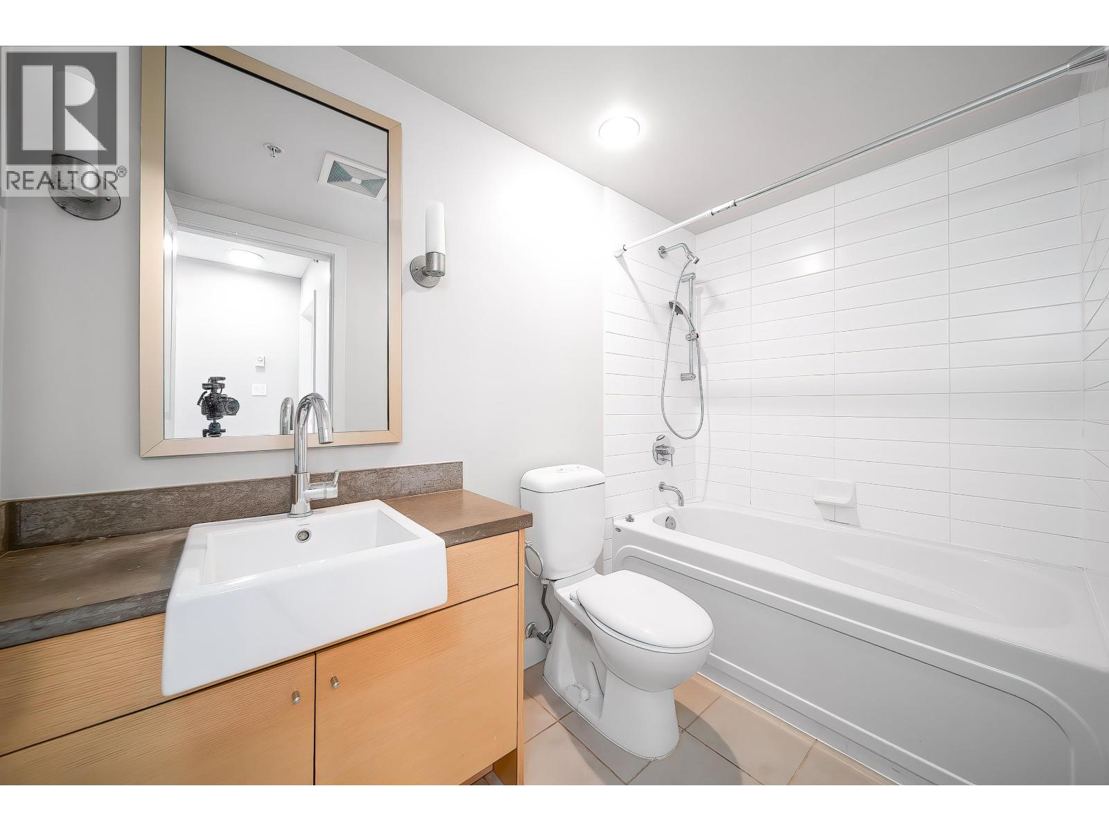 #8-6333 KATSURA Street, Richmond