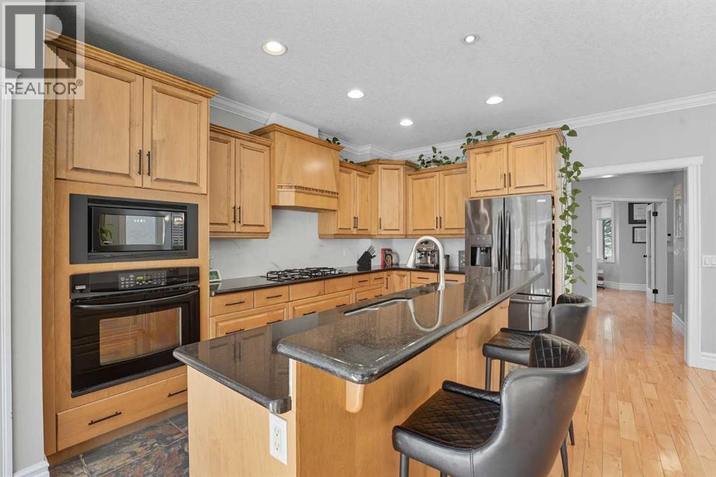 Single Family House for Sale in   Avenue NE Tuxedo Park Calgary 