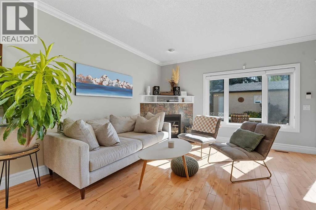 Single Family House for Sale in   Avenue NE Tuxedo Park Calgary 