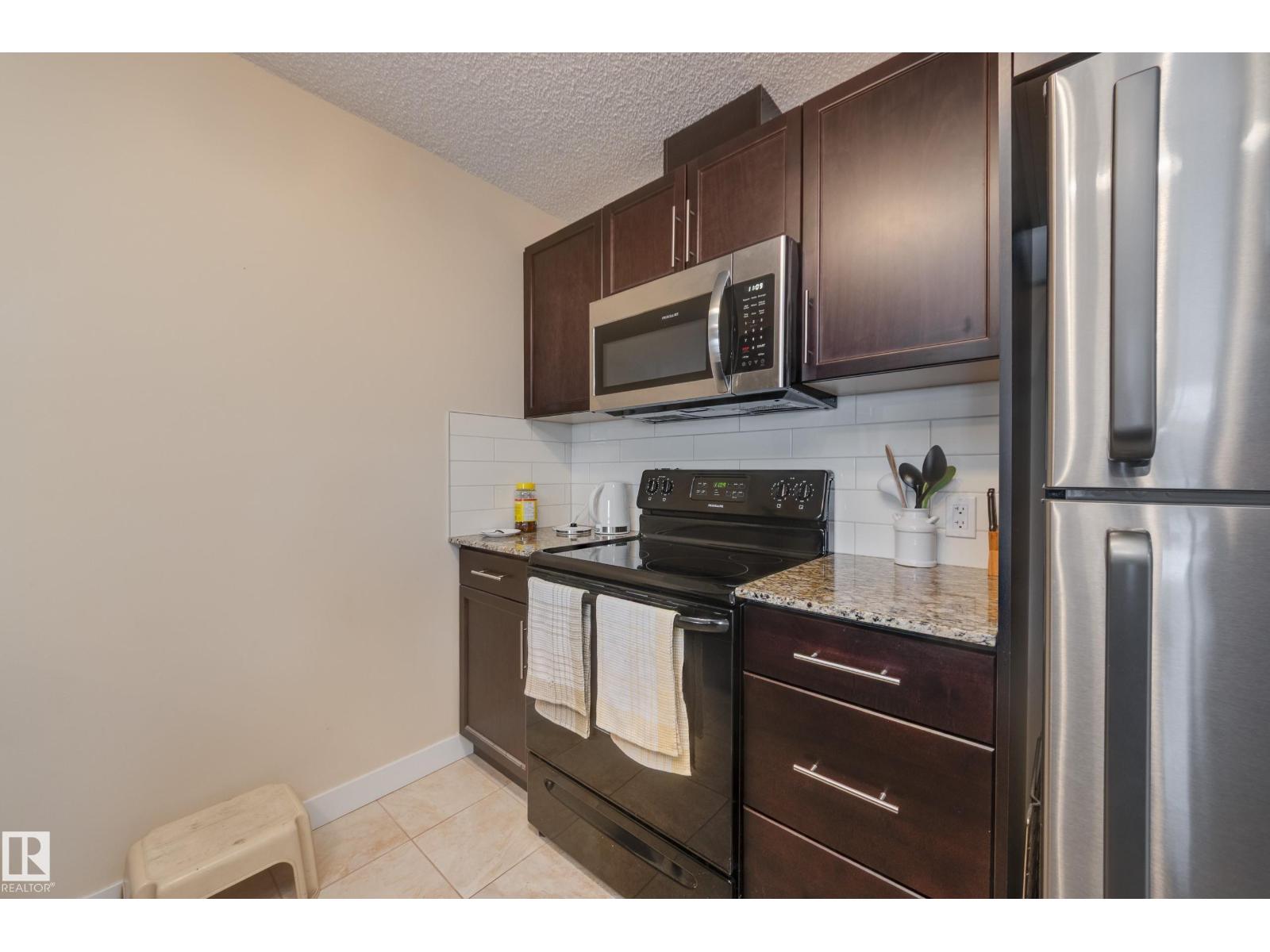 #2314 4 AUGUSTINE CR, Sherwood Park