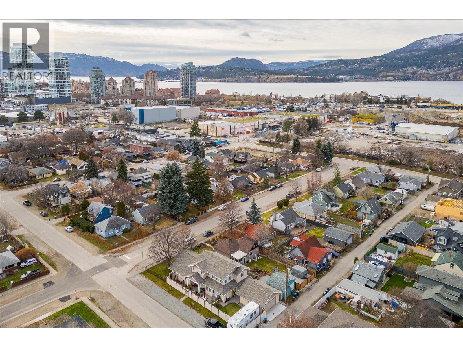  584 Okanagan Boulevard, Kelowna