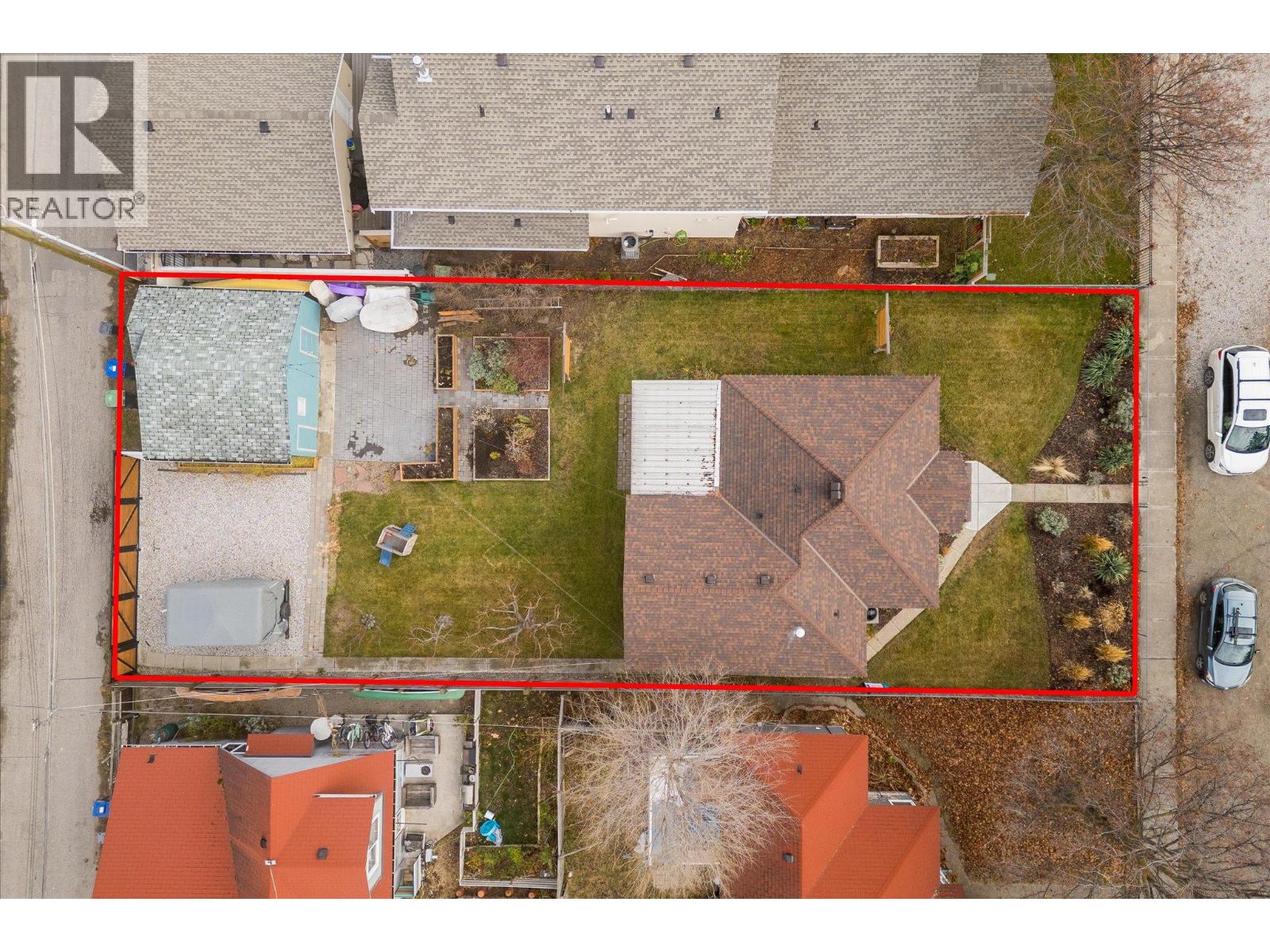  584 Okanagan Boulevard, Kelowna