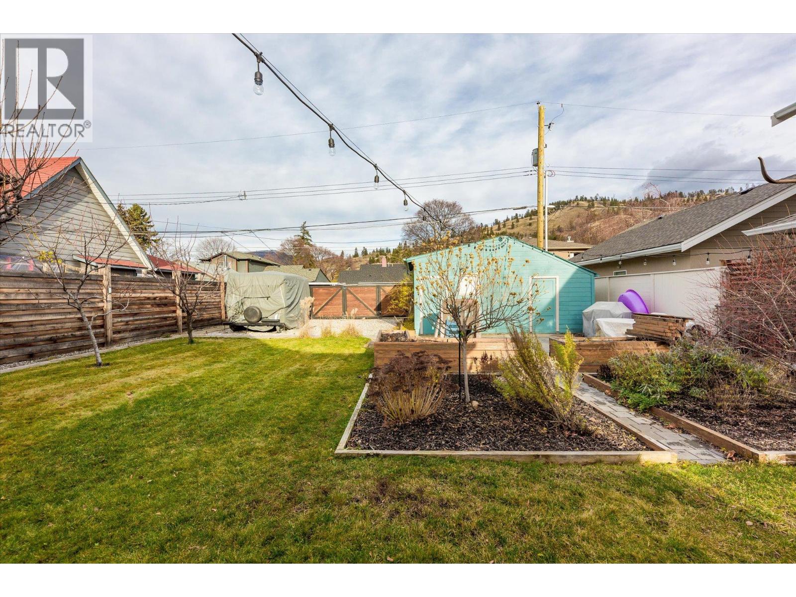  584 Okanagan Boulevard, Kelowna