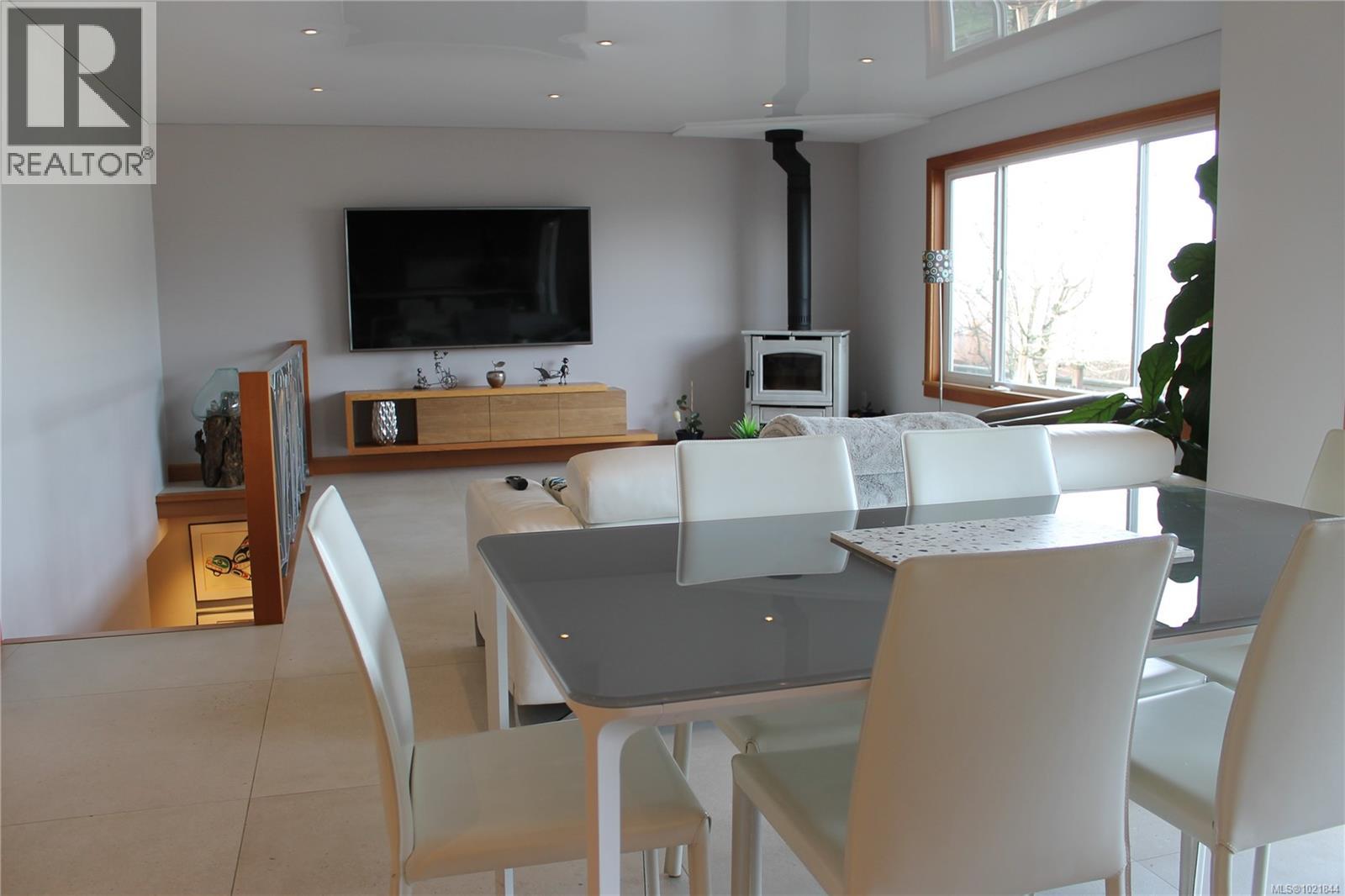 1721 Wilmot Rd, Cowichan Bay