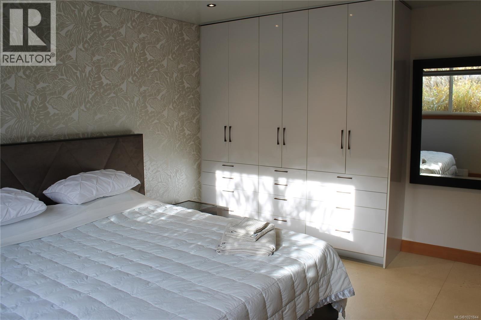 1721 Wilmot Rd, Cowichan Bay