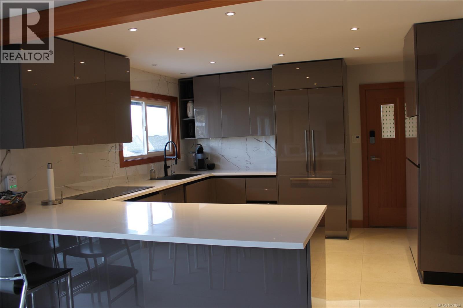 1721 Wilmot Rd, Cowichan Bay