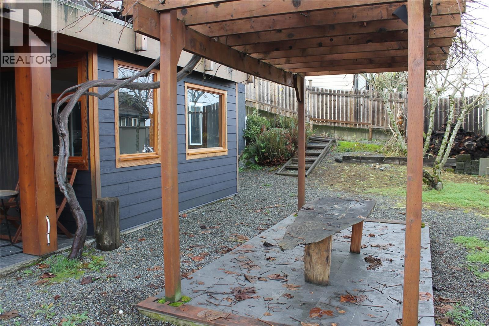 1721 Wilmot Rd, Cowichan Bay