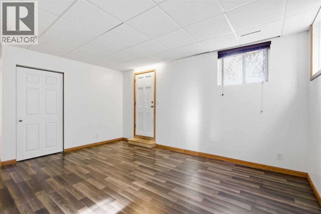 Single Family House Bungalow for Sale in   Avenue NW Mount Pleasant Calgary 