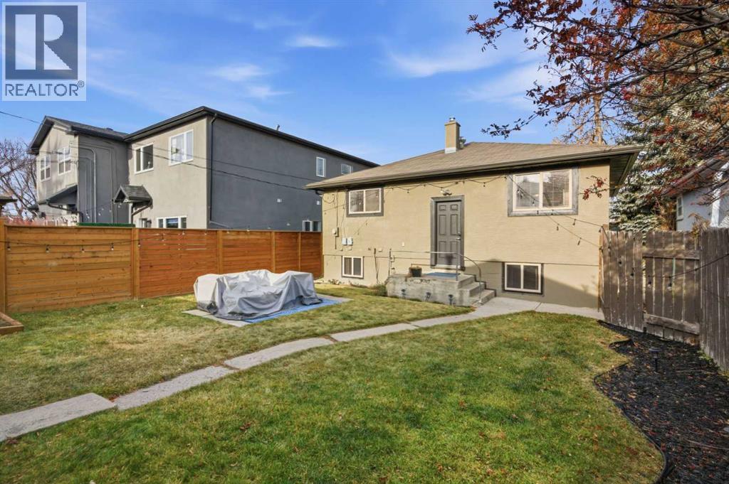 Single Family House Bungalow for Sale in   Avenue NW Mount Pleasant Calgary 