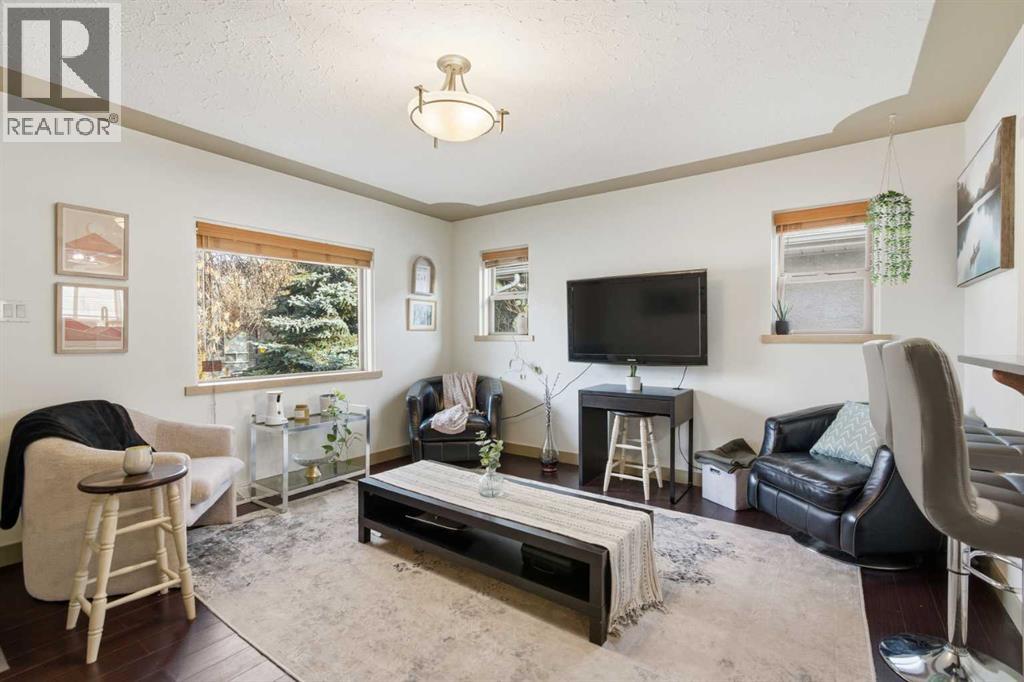 Single Family House Bungalow for Sale in   Avenue NW Mount Pleasant Calgary 