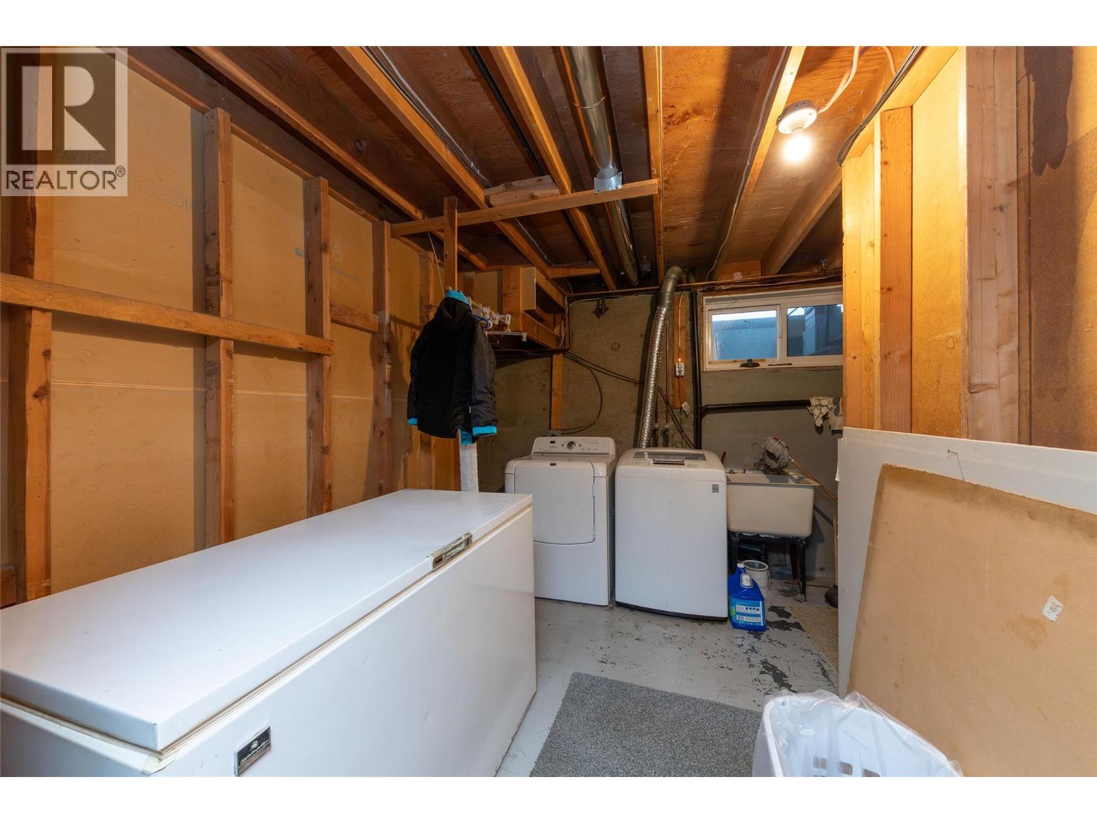 1267 CRESTON Place, Kamloops