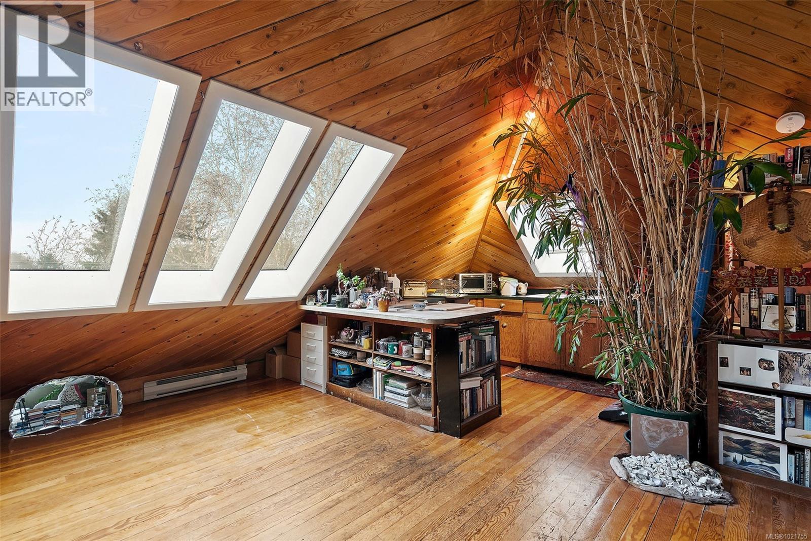 132 Government St S, Victoria