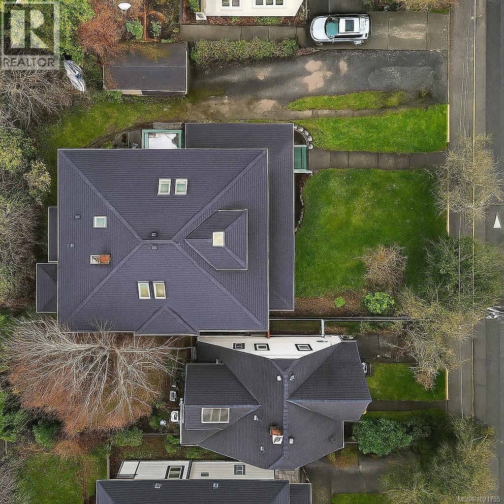 132 Government St S, Victoria