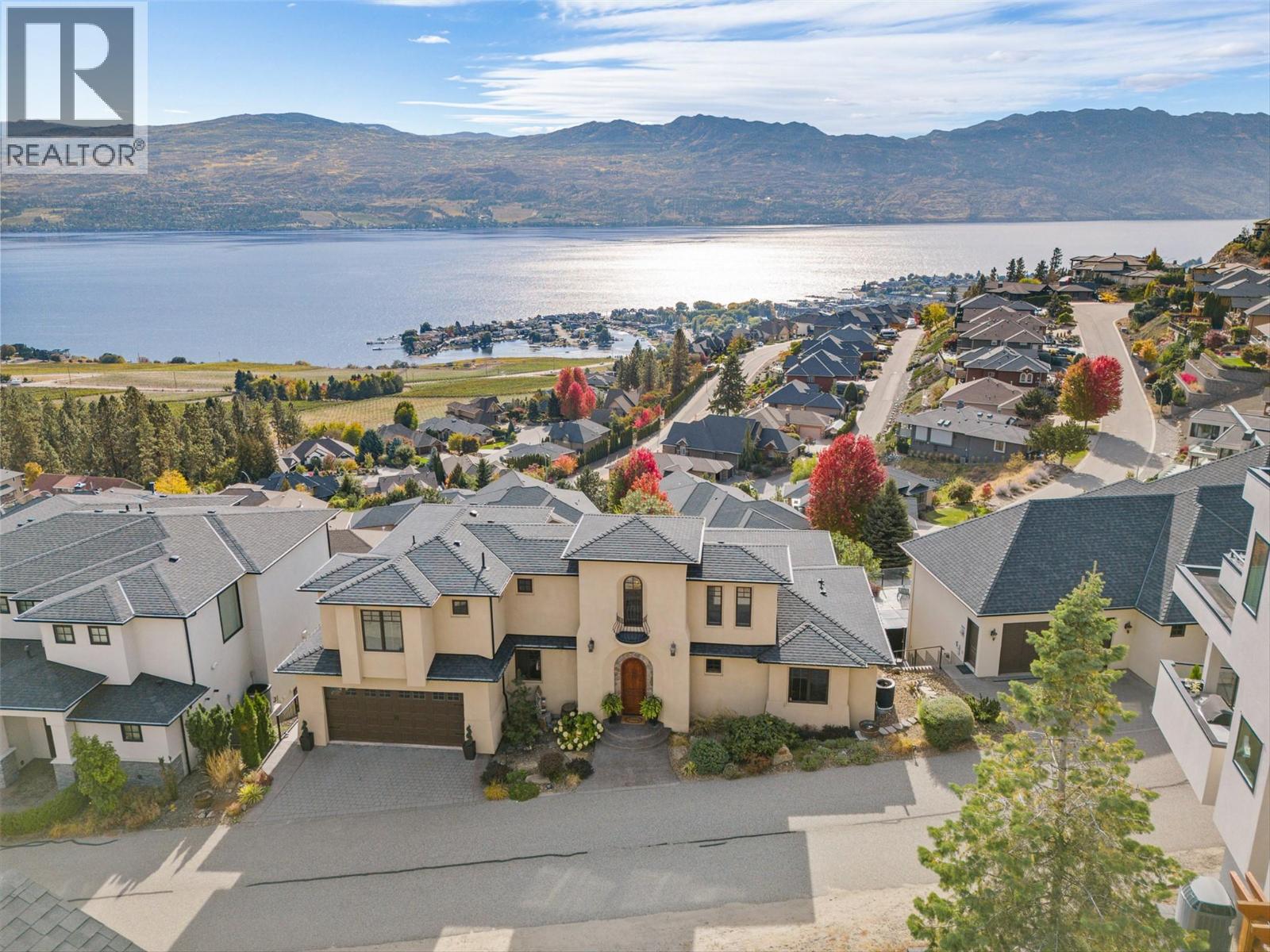 3211 Pinot Noir Place, West Kelowna