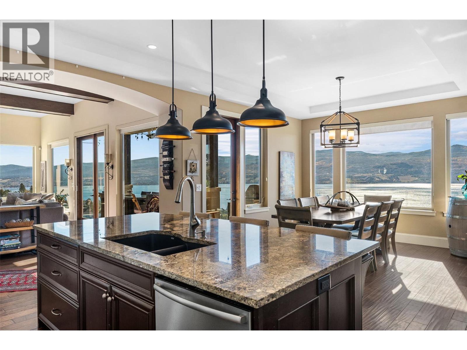 3211 Pinot Noir Place, West Kelowna