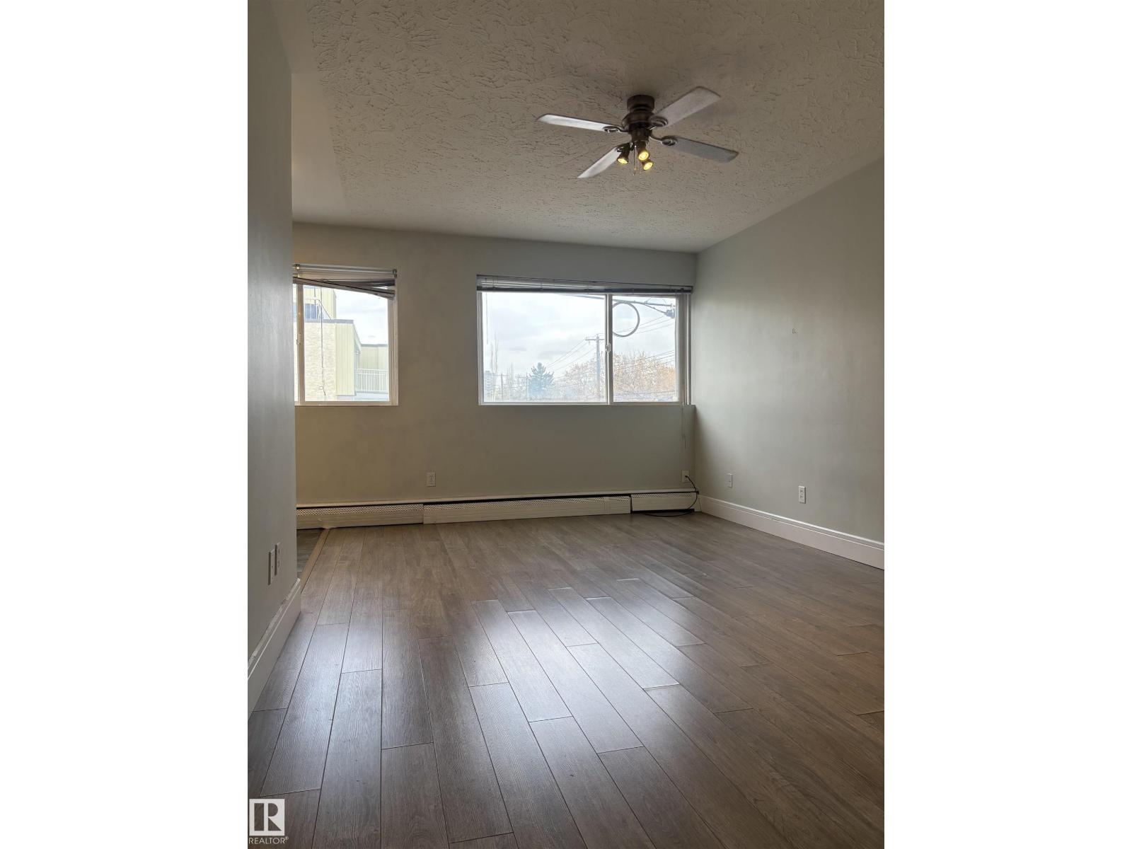 #24 8406 104 ST NW, Edmonton