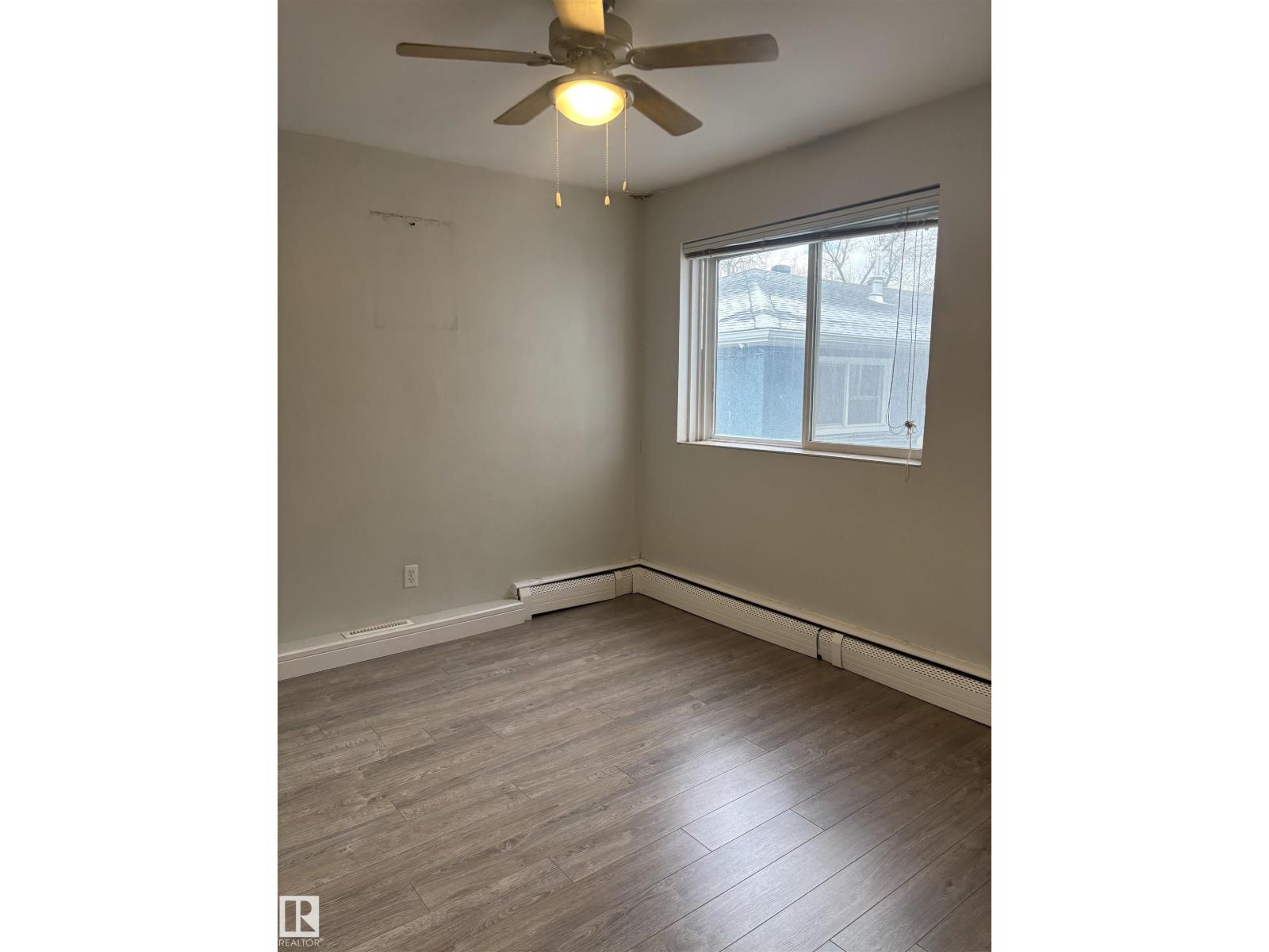 #24 8406 104 ST NW, Edmonton