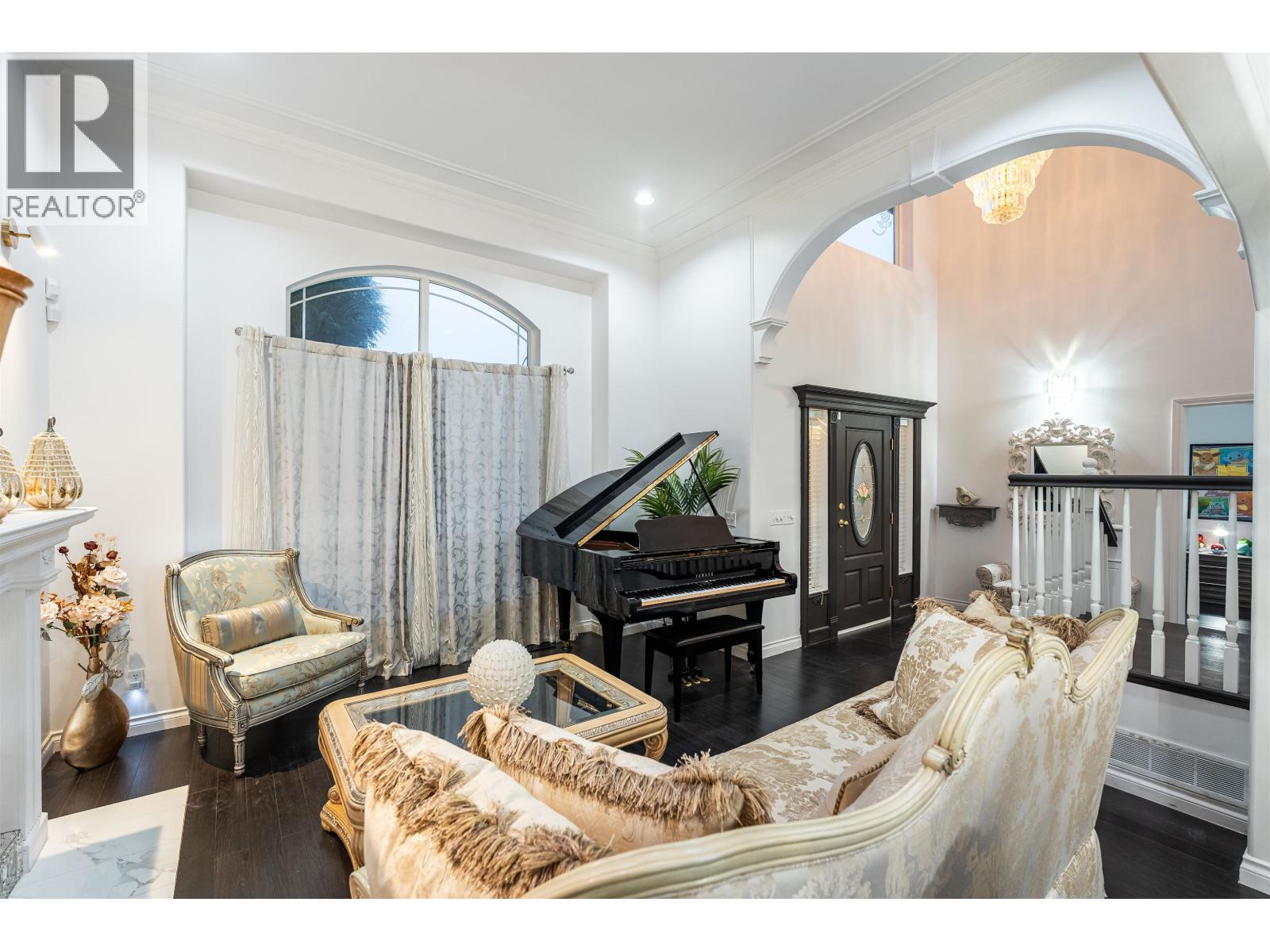 887 RIVERSIDE DRIVE, Port Coquitlam