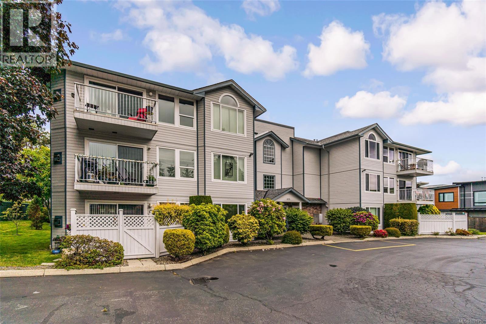 203 435 Morison Ave, Parksville