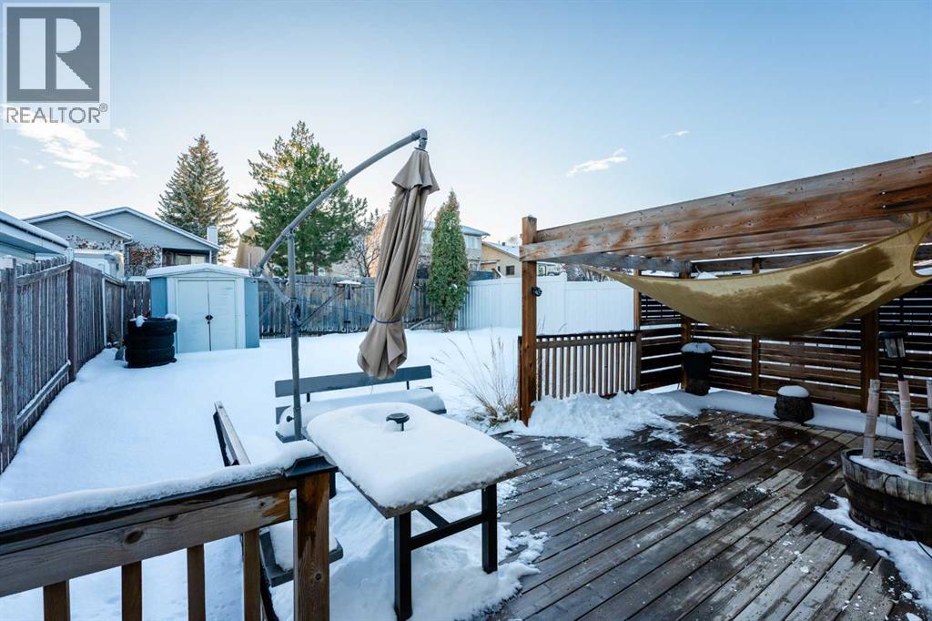 Single Family House Bi-level for Sale in  Shawinigan Rise SW Shawnessy Calgary 