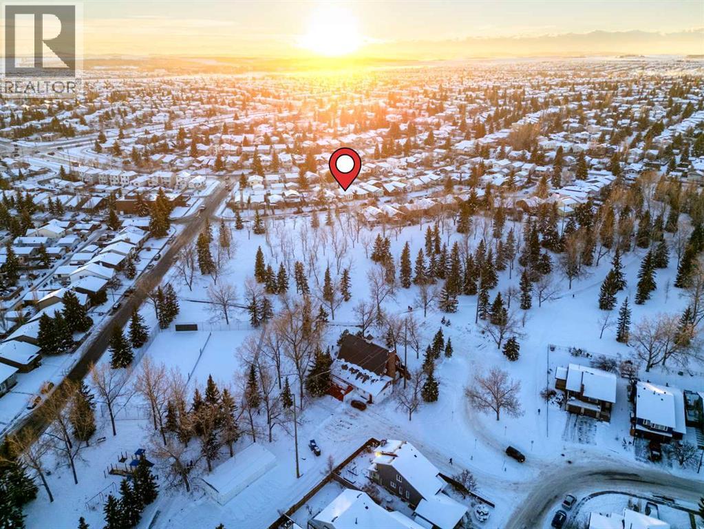 Single Family House Bi-level for Sale in  Shawinigan Rise SW Shawnessy Calgary 