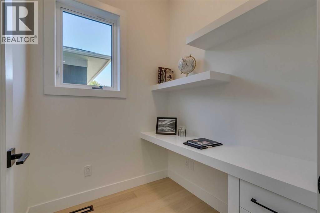 Single Family House for Sale in   Avenue SW Richmond Calgary 