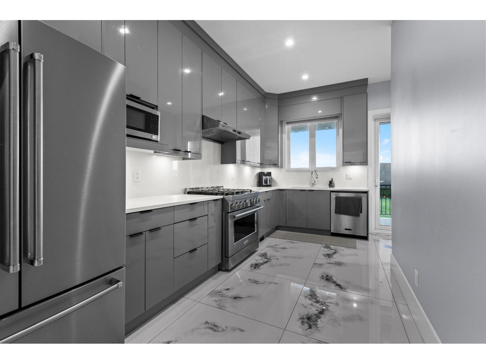 1283 GLADWIN ROAD, Abbotsford