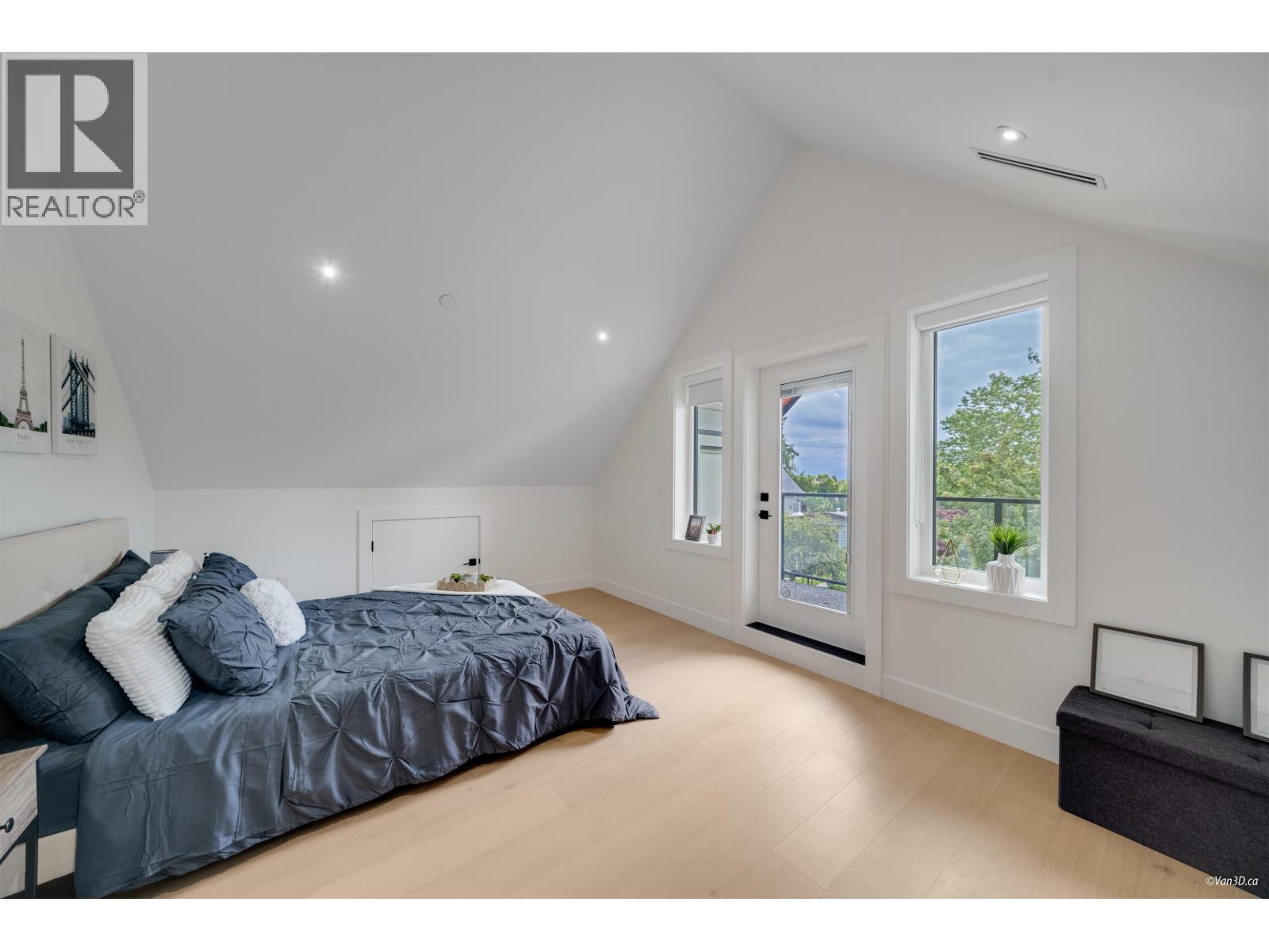 1 4463 WALDEN STREET, Vancouver