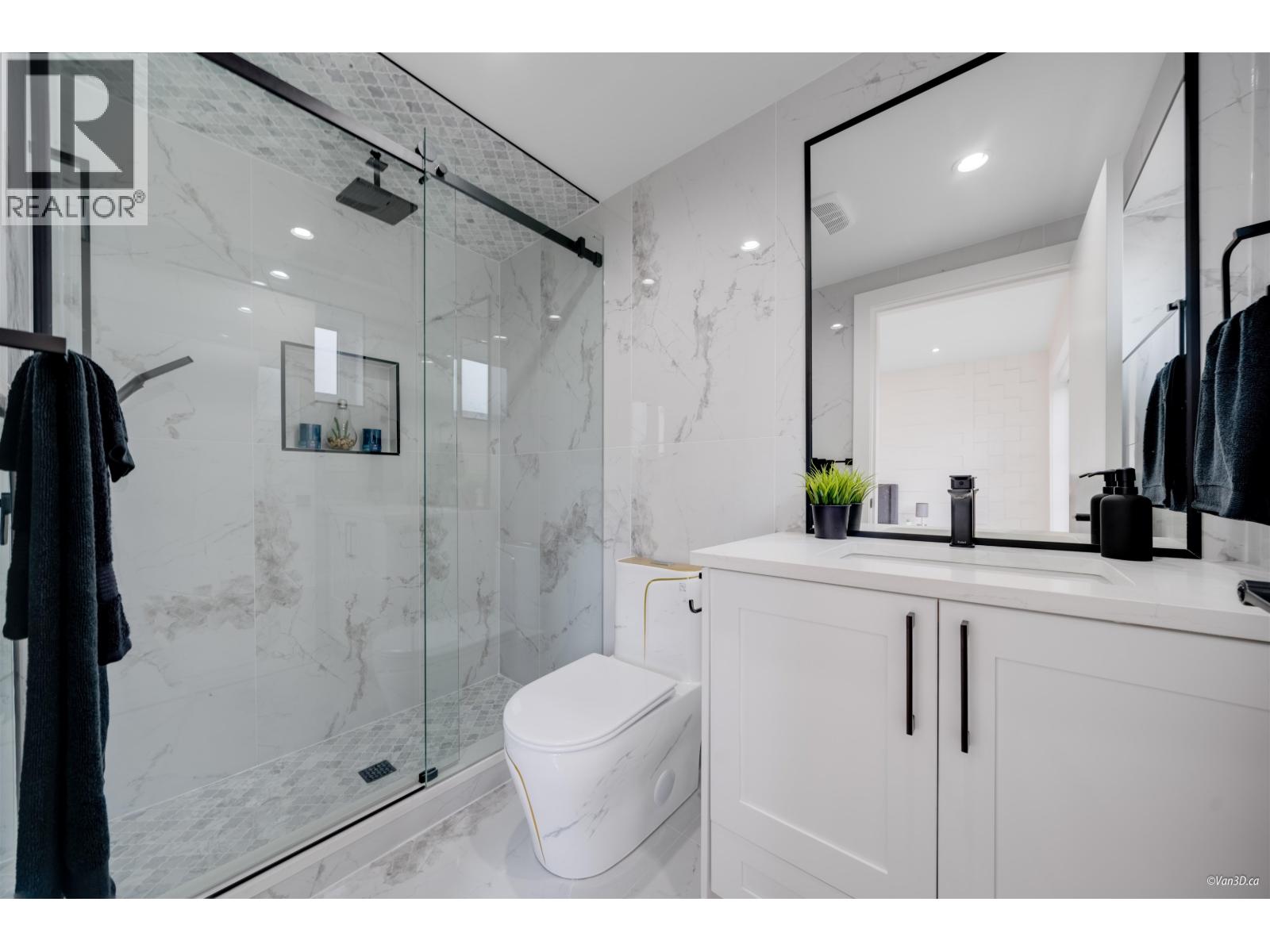 1 4463 WALDEN STREET, Vancouver