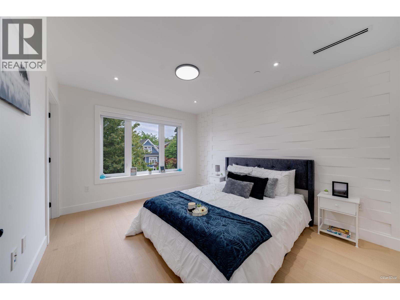 1 4463 WALDEN STREET, Vancouver