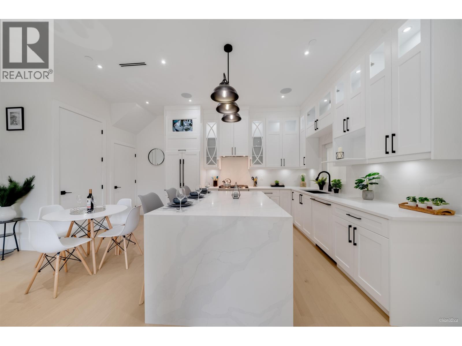 1 4463 WALDEN STREET, Vancouver