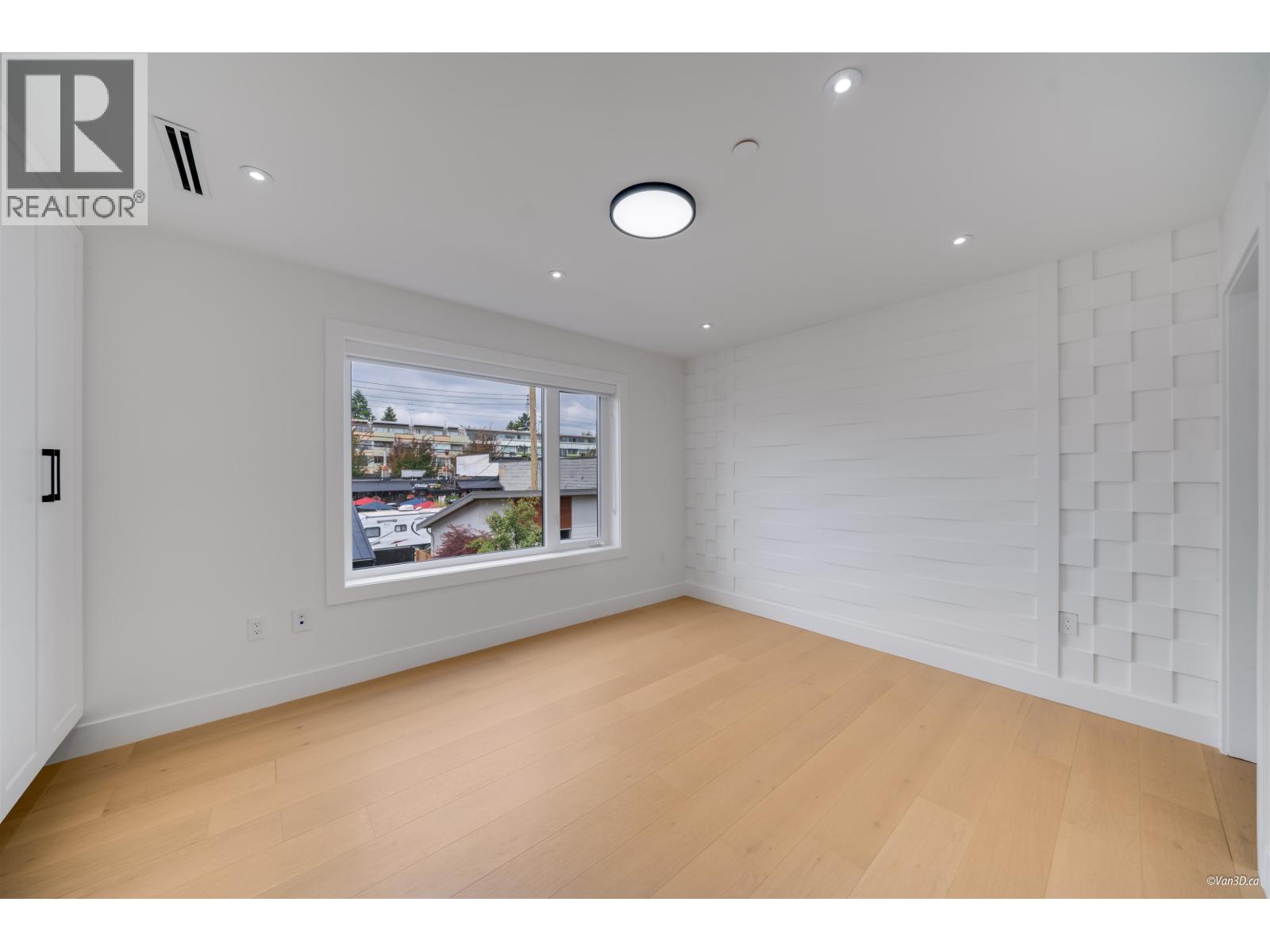 2 4463 WALDEN STREET, Vancouver