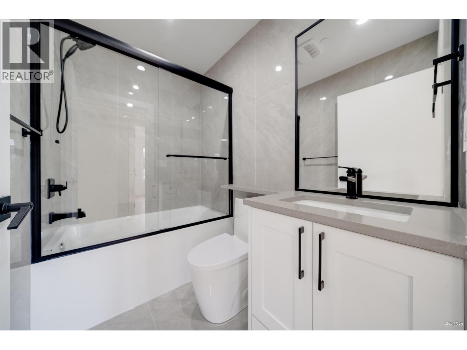 2 4463 WALDEN STREET, Vancouver