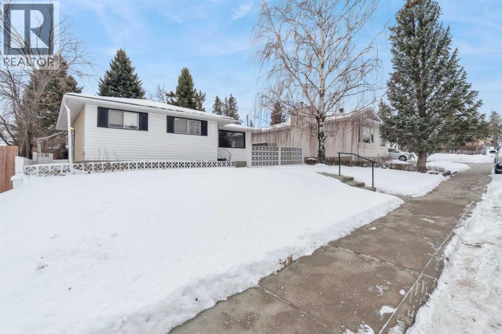 Single Family House Bungalow for Sale in  Tache Avenue NW Thorncliffe Calgary 