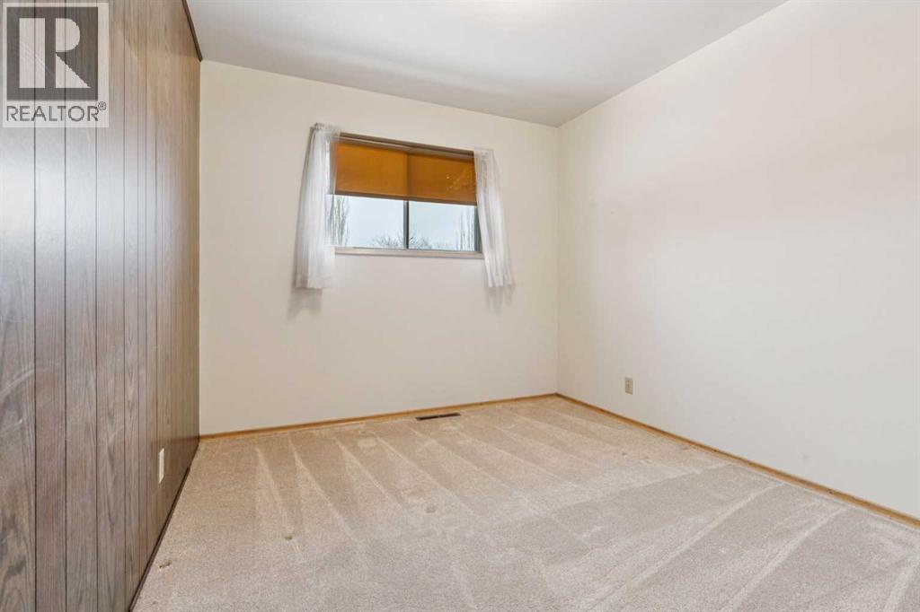 Single Family House Bungalow for Sale in  Tache Avenue NW Thorncliffe Calgary 