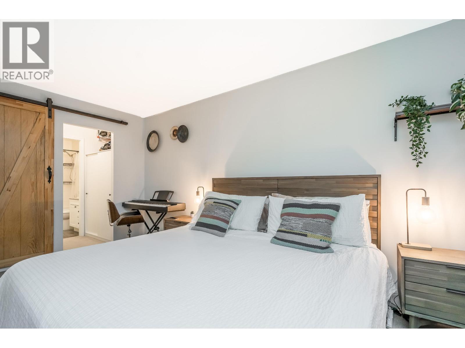 401 2678 DIXON STREET, Port Coquitlam