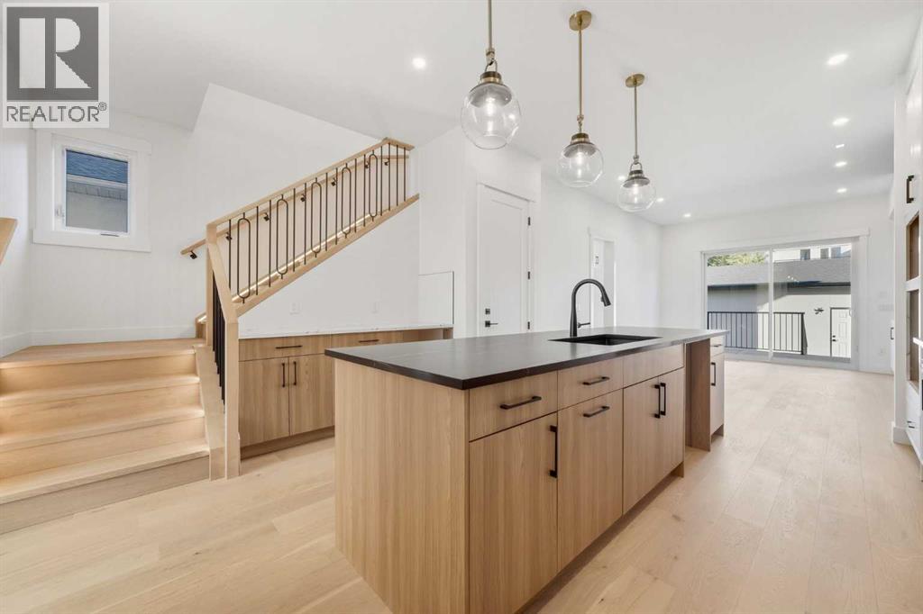 Single Family House for Sale in   Avenue SW Richmond Calgary 