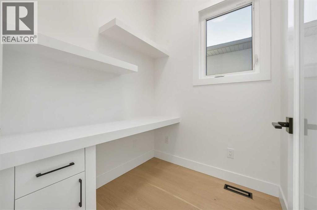 Single Family House for Sale in   Avenue SW Richmond Calgary 