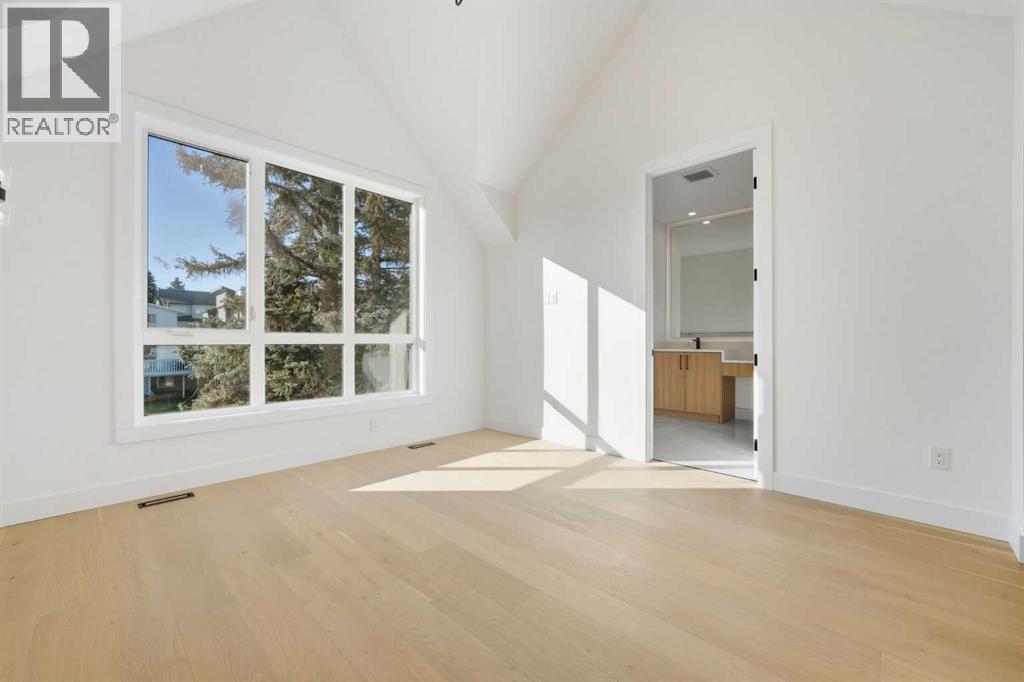 Single Family House for Sale in   Avenue SW Richmond Calgary 