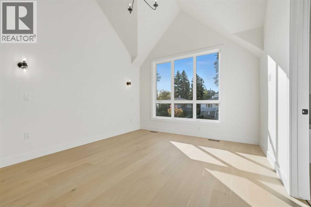 Single Family House for Sale in   Avenue SW Richmond Calgary 