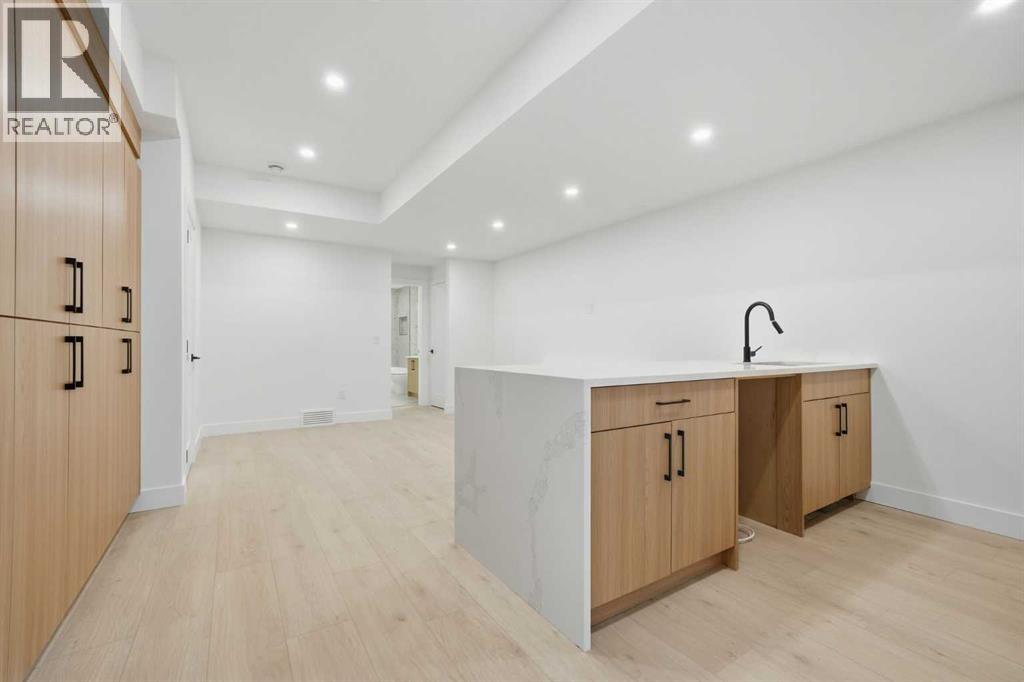 Single Family House for Sale in   Avenue SW Richmond Calgary 